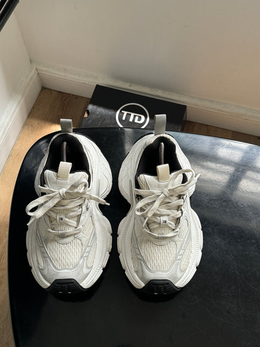 Balenciaga 10XL sneakers