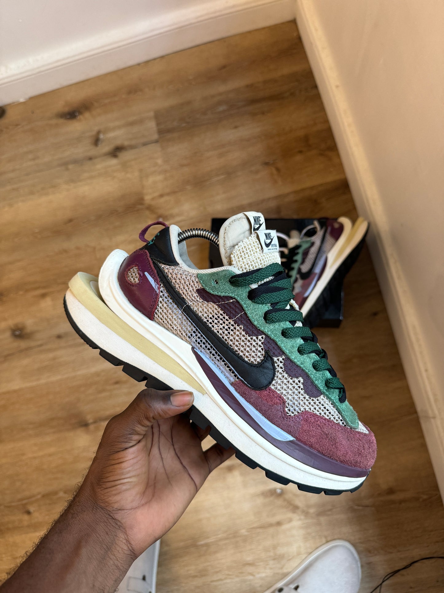 Nike Vaporwaffle Sacai Villian Red Neptune Green