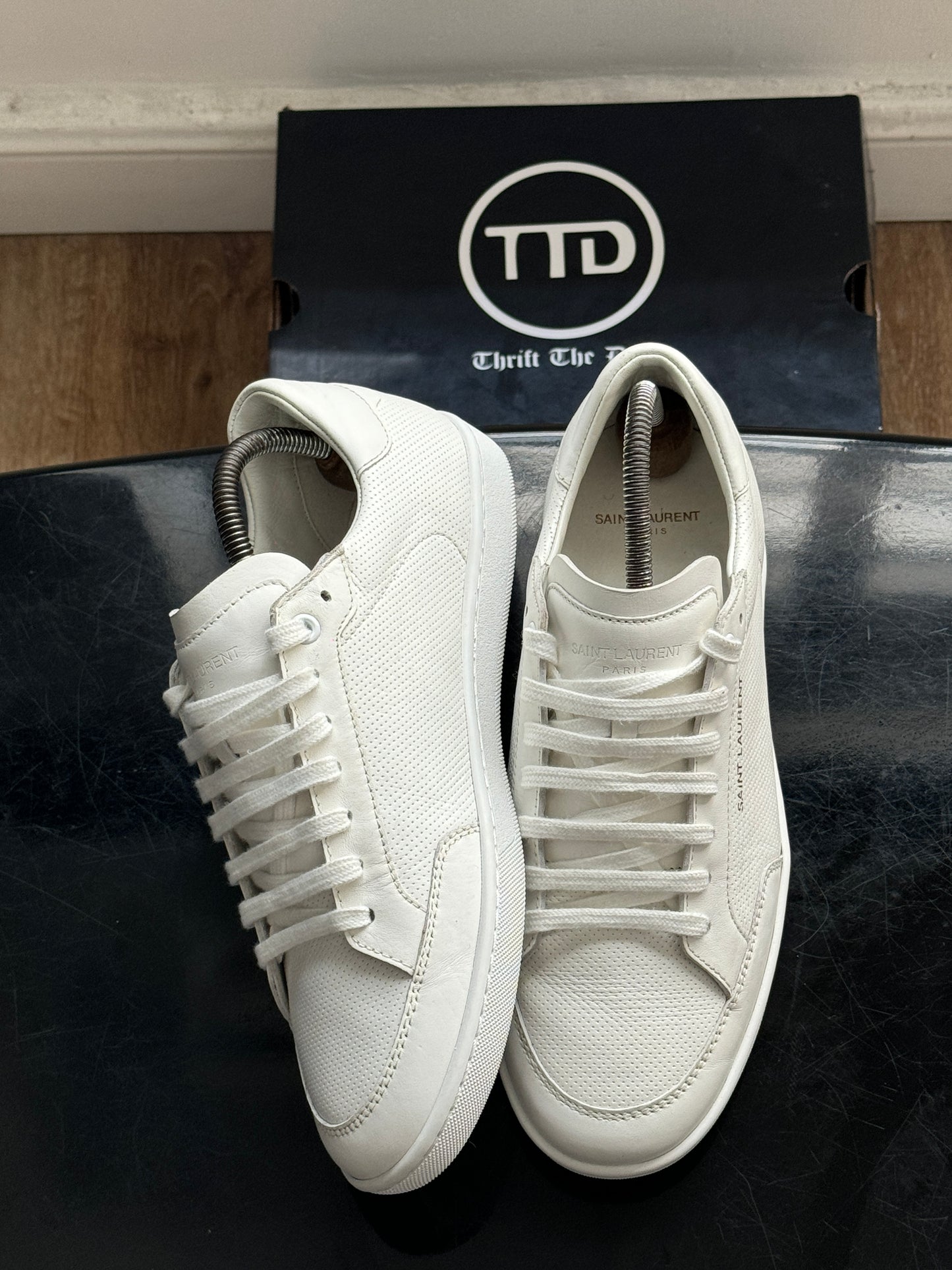 Saint Laurent Court Classic