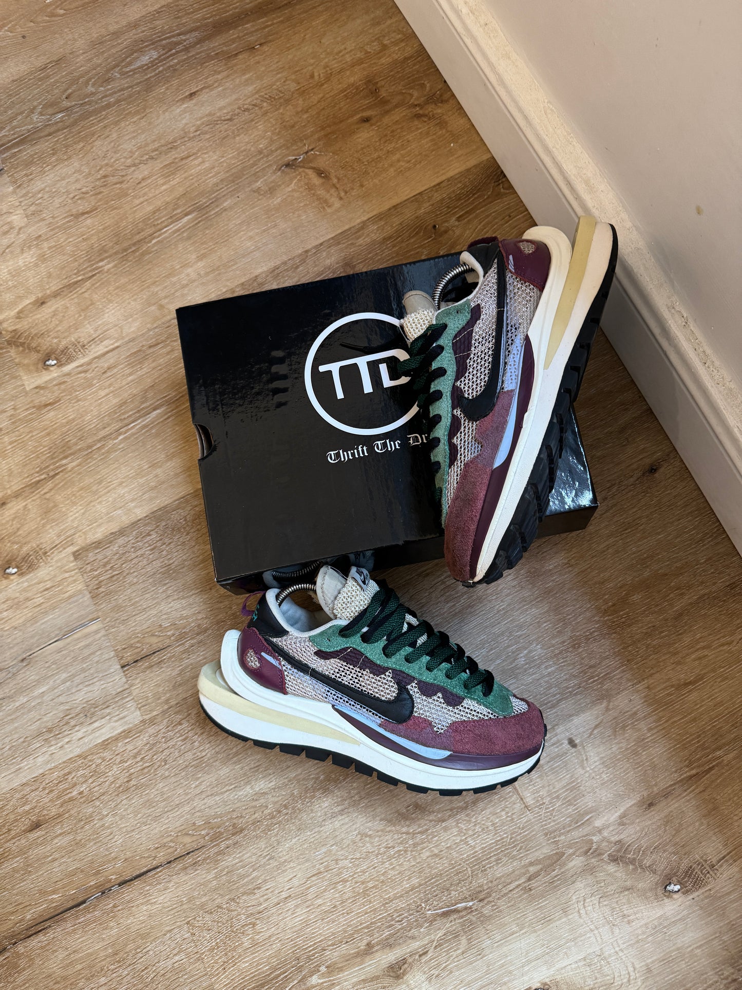 Nike Vaporwaffle Sacai Villian Red Neptune Green