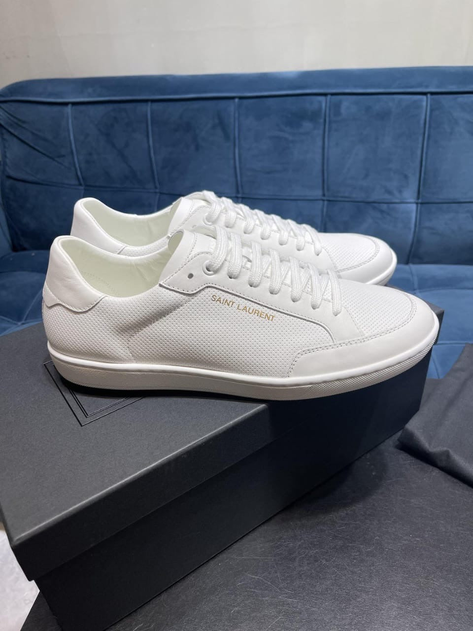 Saint Laurent Court Classic