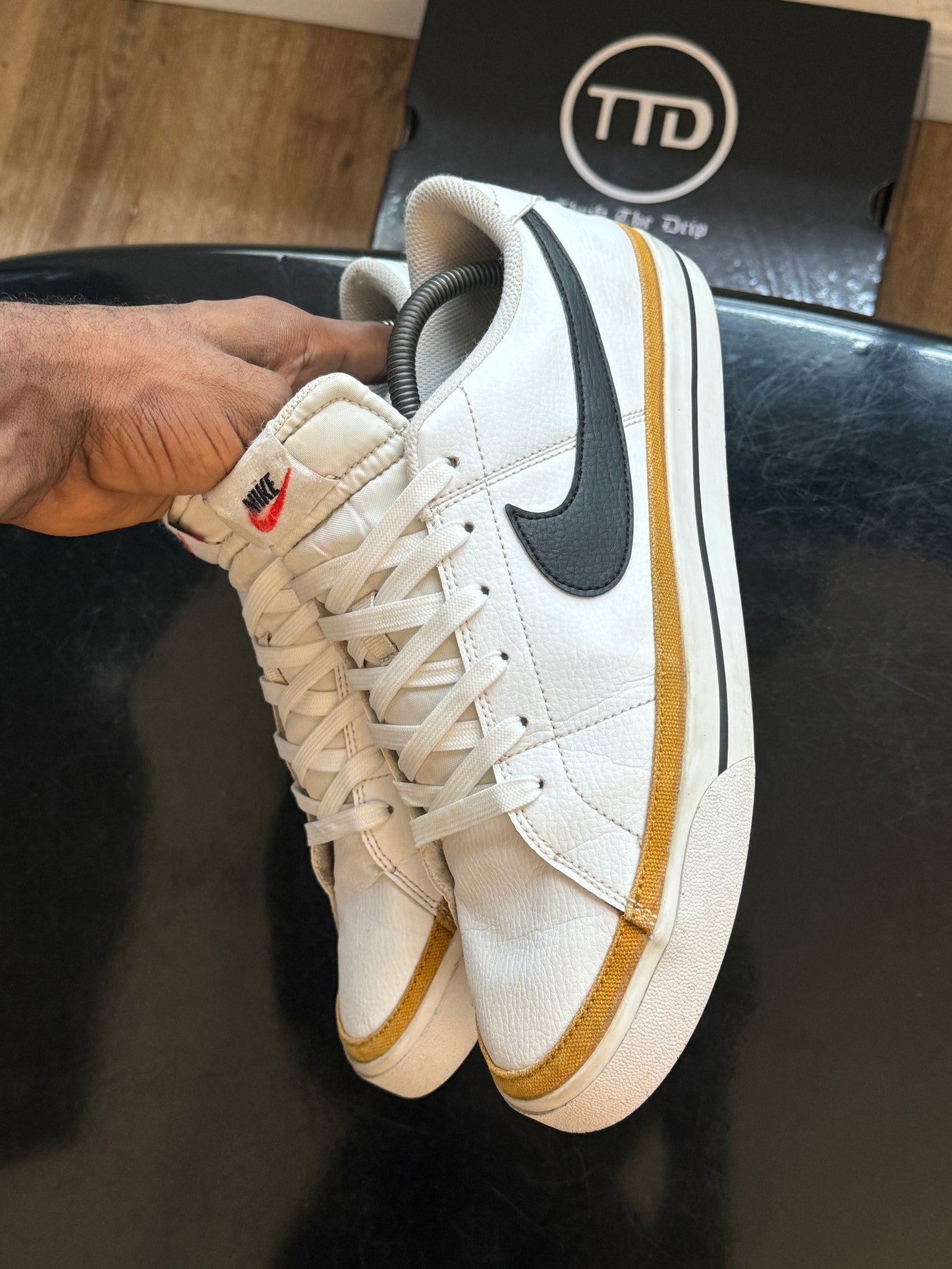 Nike Court Legacy