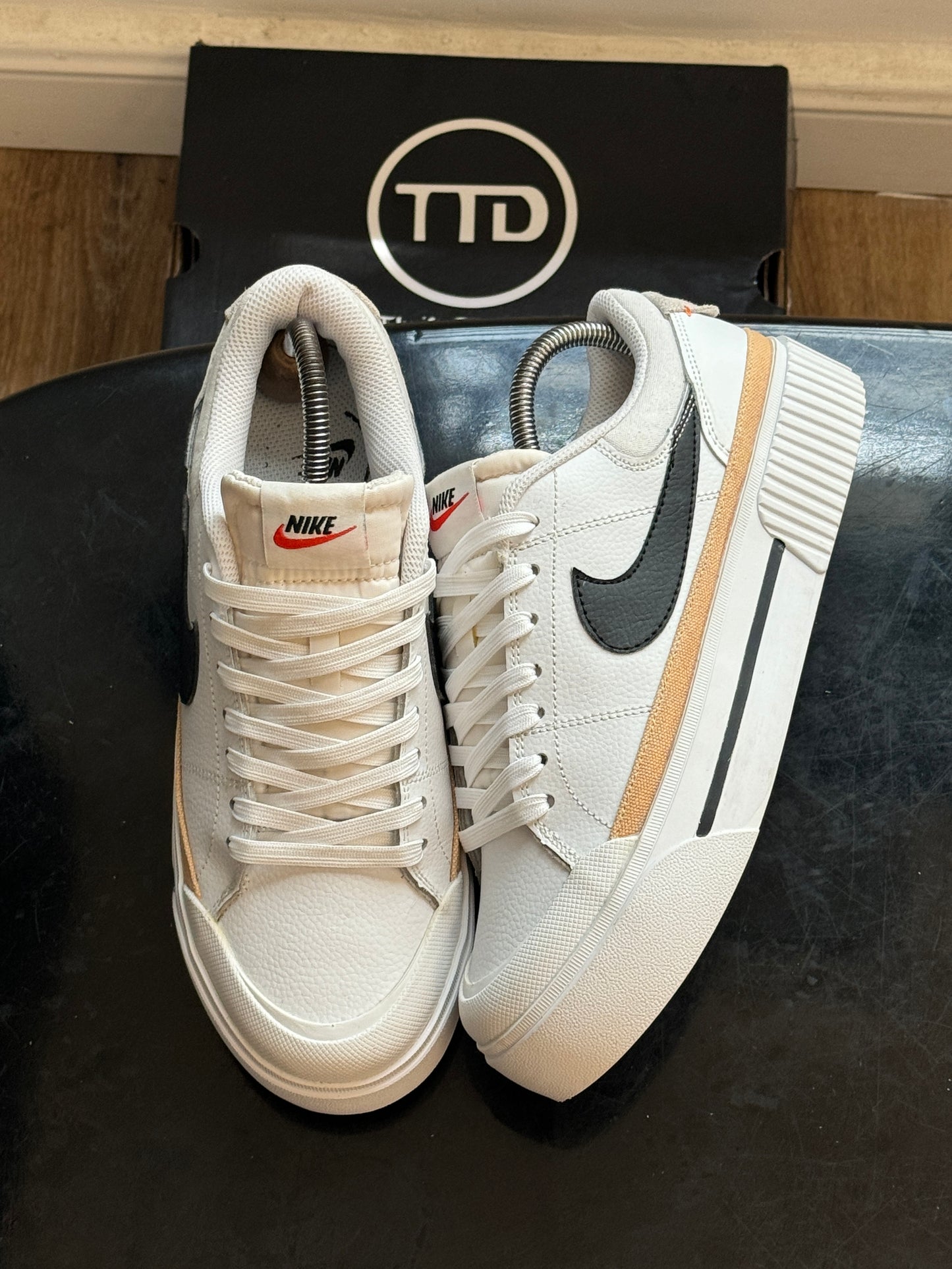 Nike Court Legacy Lift