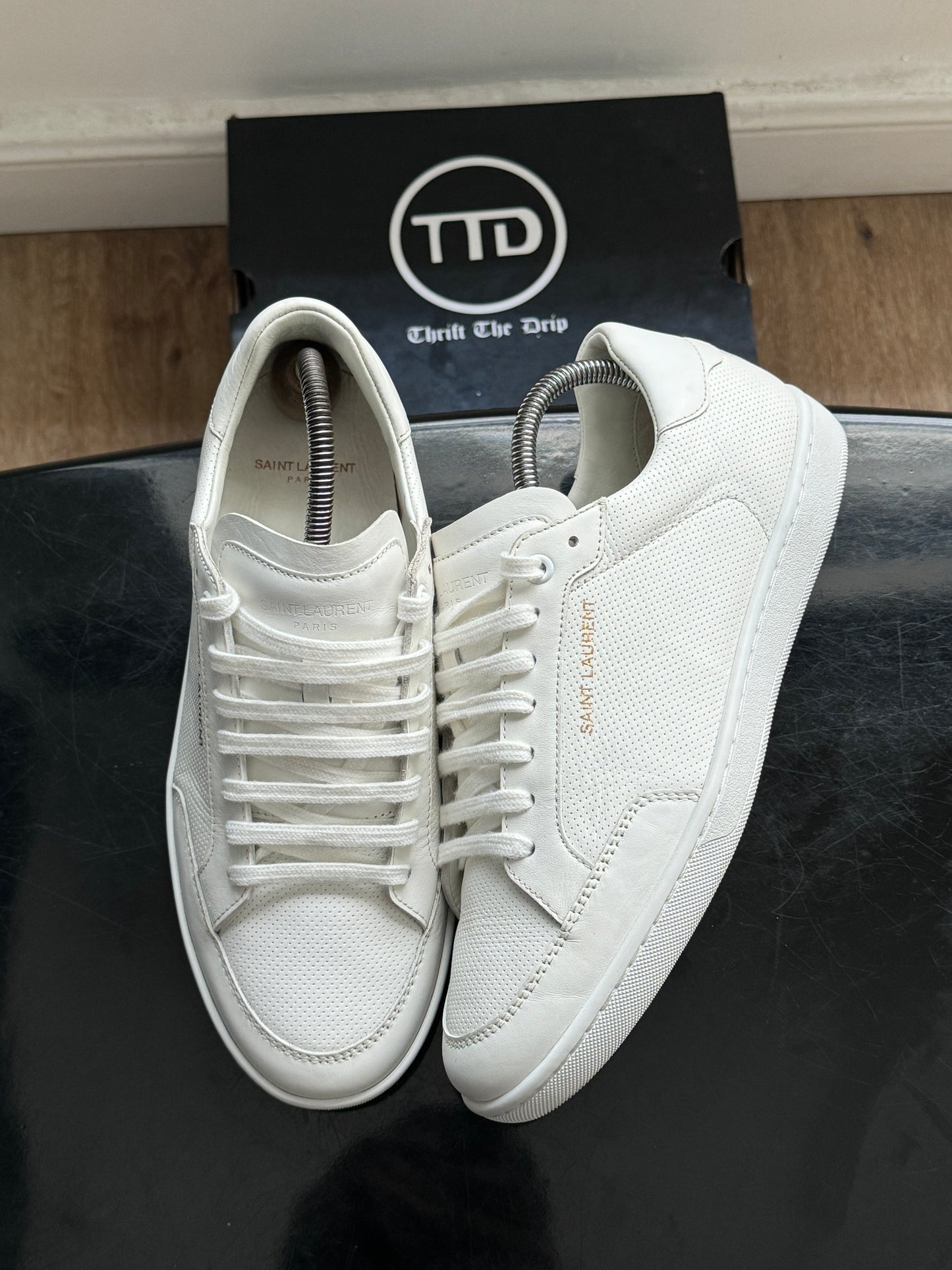 Saint Laurent Court Classic