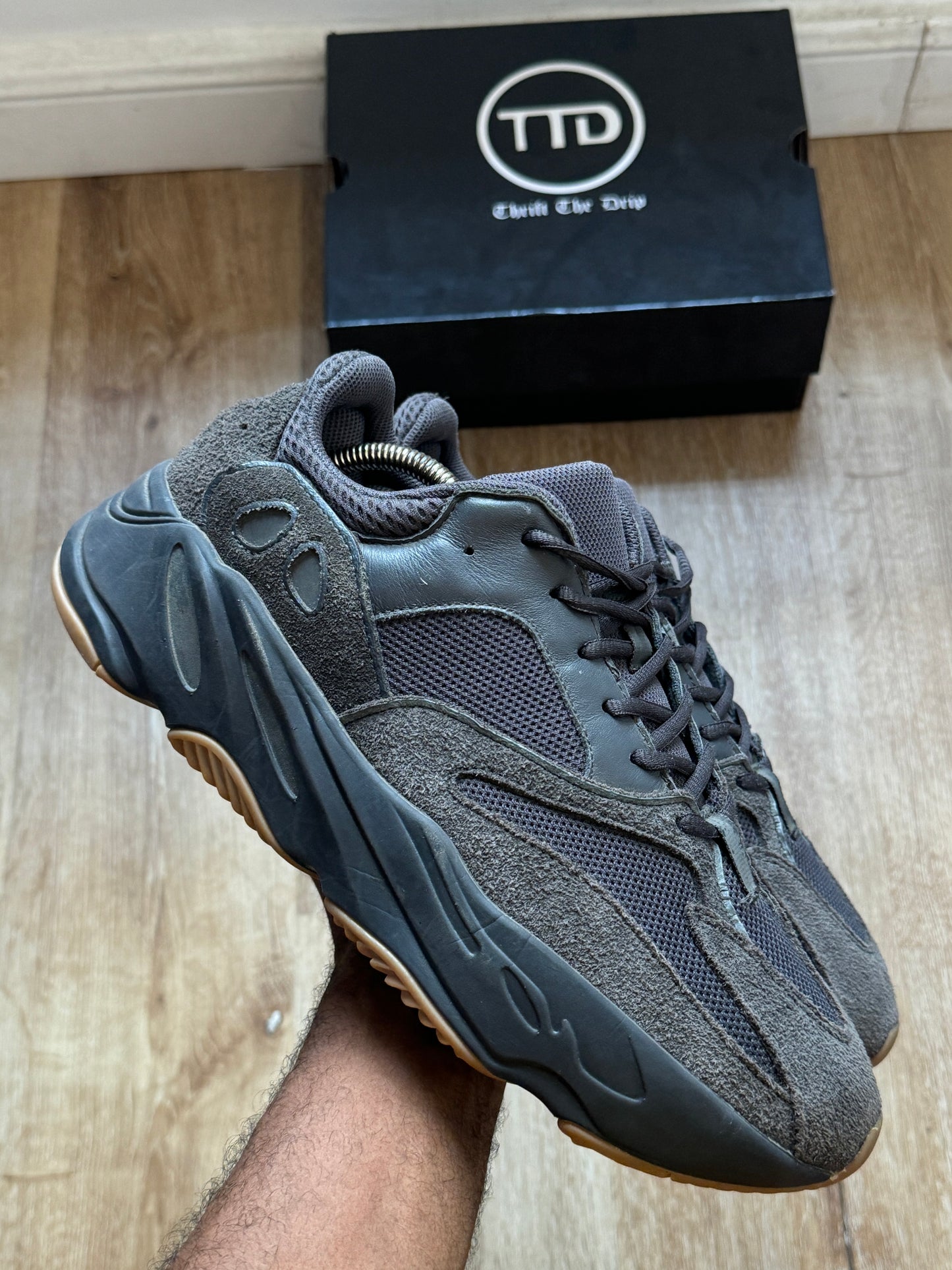 YZY 700 UTILITY Black