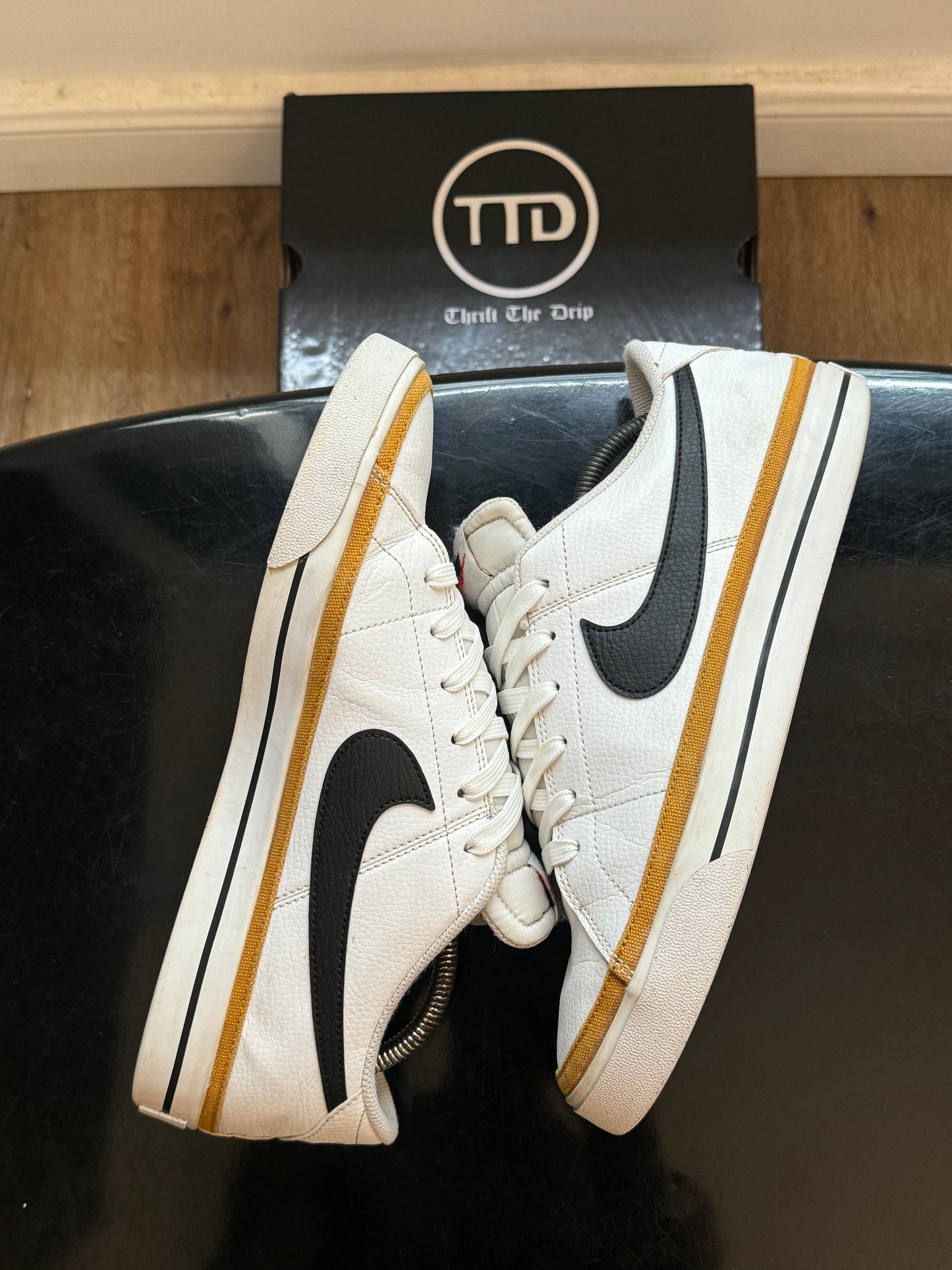 Nike Court Legacy