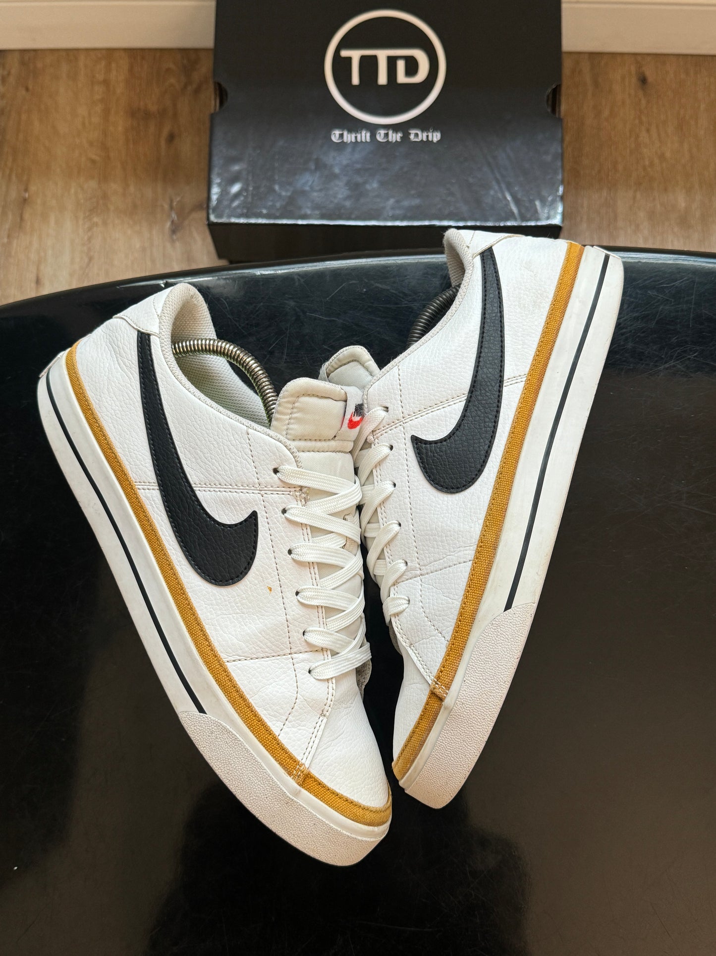 Nike Court Legacy